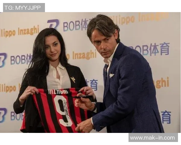 卡莫拉内西：从意大利足球传奇到全球体育文化的影响力探索