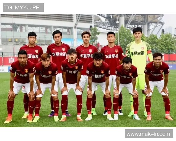 河北华夏幸福迎战新疆队期待精彩对决展现足球魅力与团队精神