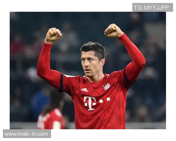 莱万背叛旧主引发拜仁球迷愤怒大嘘声称其忘恩负义